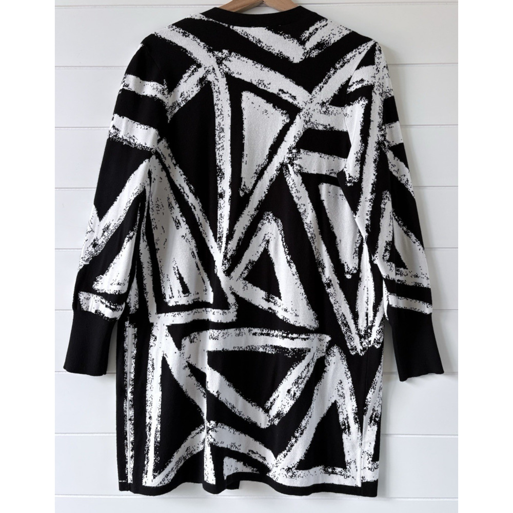 Chicos Black White Abstract Open Front Cardigan Longline Sweater Bold Artsy M - Picture 7 of 15